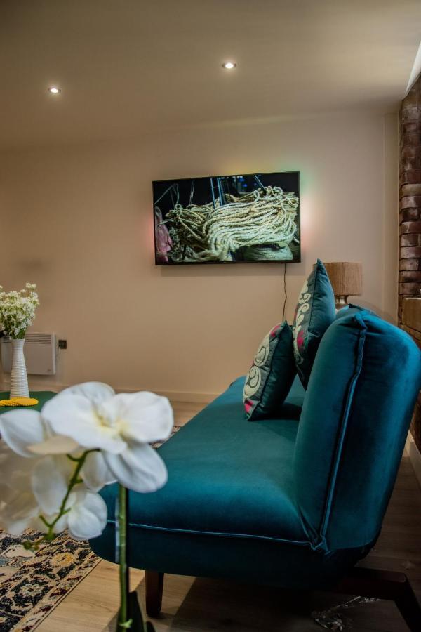 Bv Lush Apartment At Conditioning House Bradford Bradford  Exterior foto